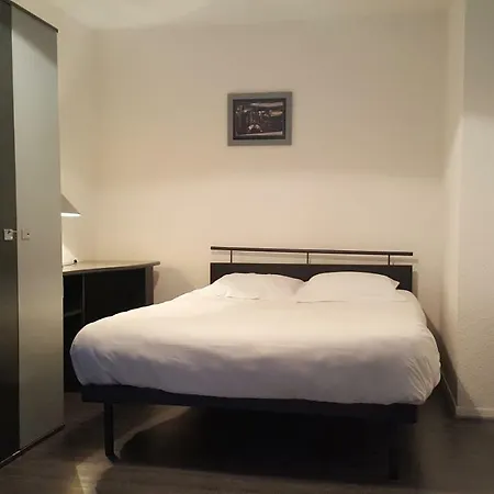 Hoteliere Poincare