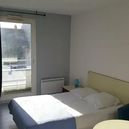 Hoteliere Poincare Lägenhet Margny-les-Compiegne