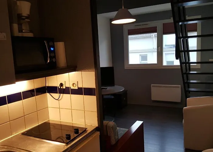 Hoteliere Poincare Apartment Margny-les-Compiegne